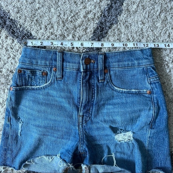 Madewell High-Rise Denim Shorts in Jordie Wash - Picture 7 of 12